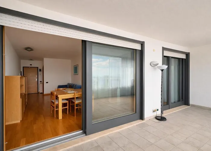 5 Min From The Station - Relax & Comfort -