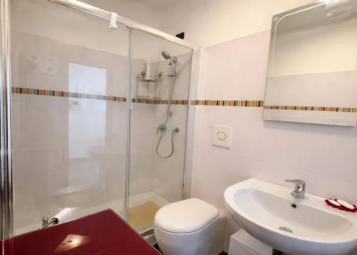 5 Min From The Station - Relax & Comfort - * Rom